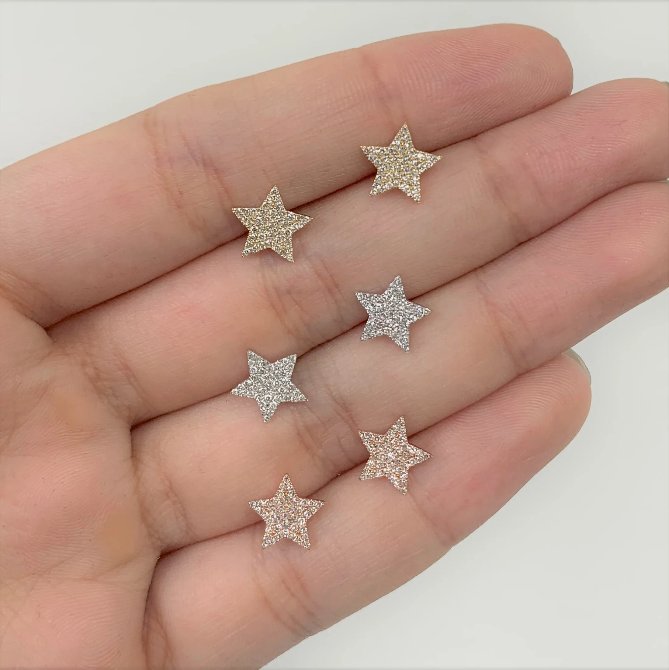 14k Gold & Diamond Star Earrings - 0.20ct