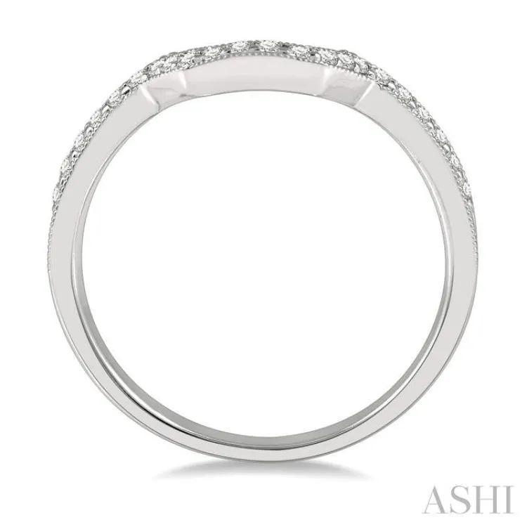 1/5 ctw Trough Shape Center Round Cut Diamond Wedding Band in 14K White Gold