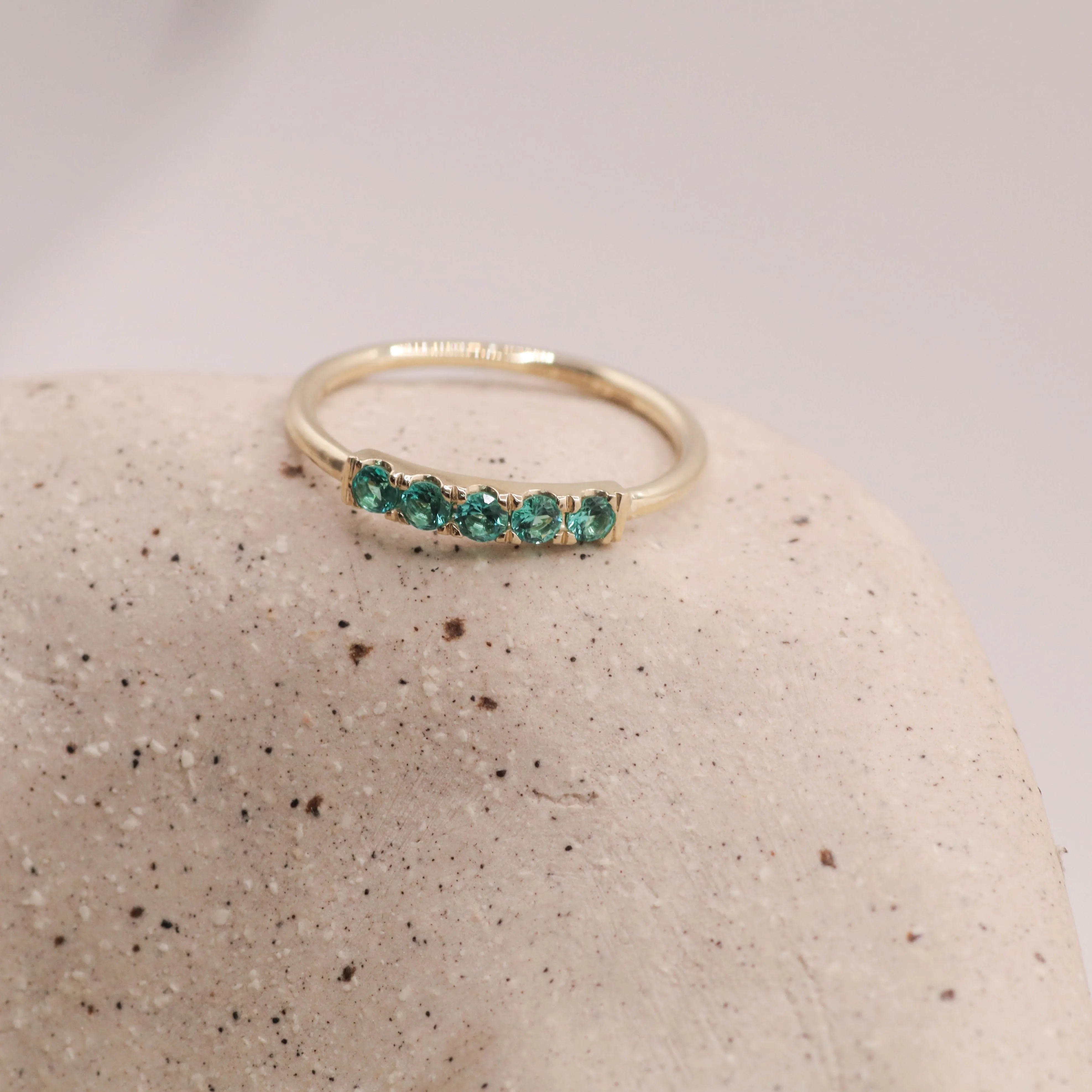 Candy Gold Ring With Emerald