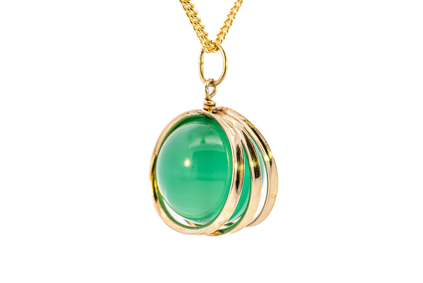 Exquisite 18ct Yellow Gold Dyed Agate Spinner Pendant