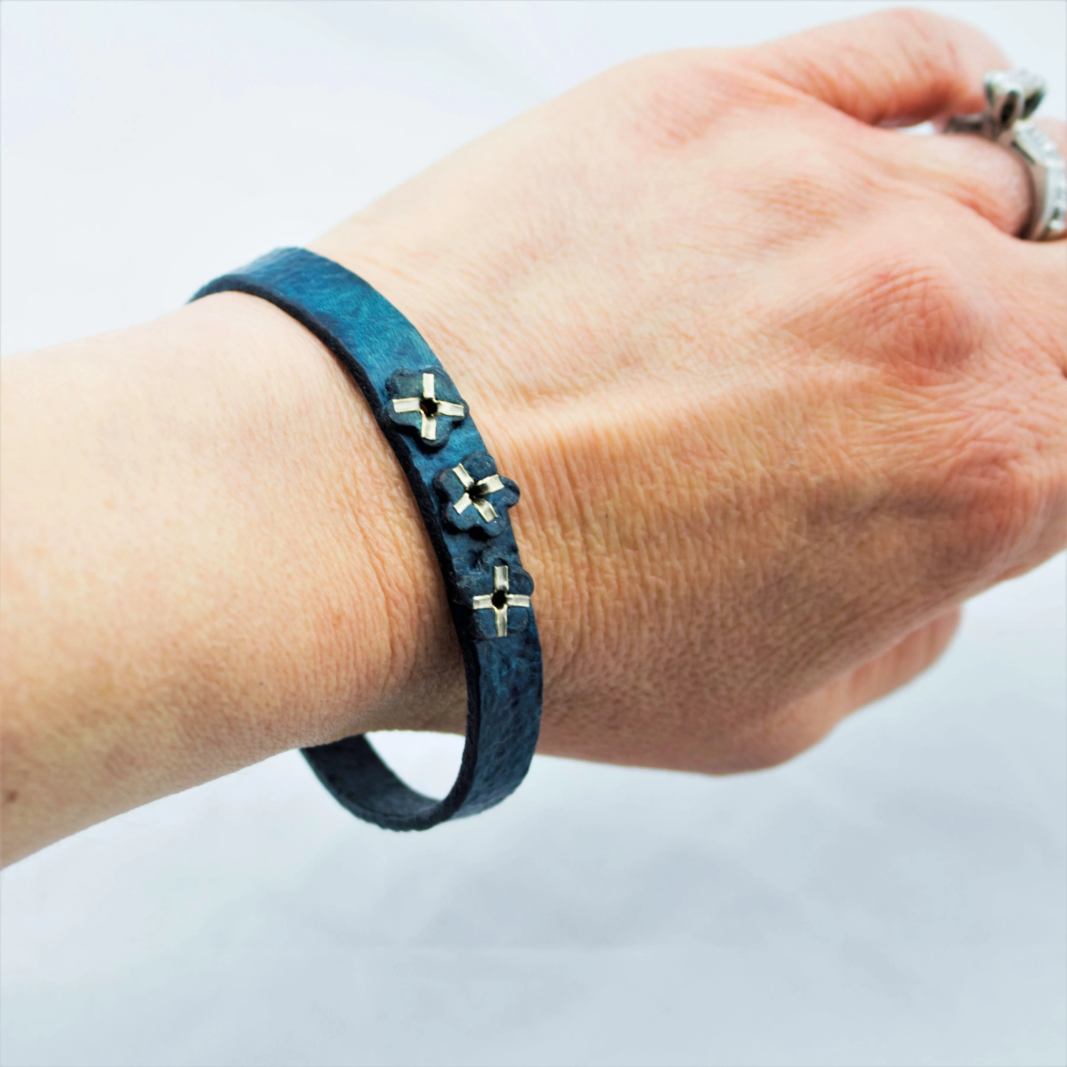 Floral Motif Rustic Leather Bangle with Hand Cut Rivets