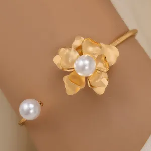 Flower-inlaid Pearl