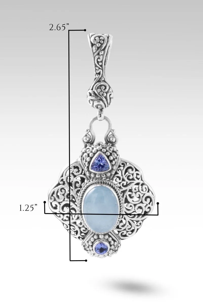 Hopeful Horizon Pendant™ in Aquamarine