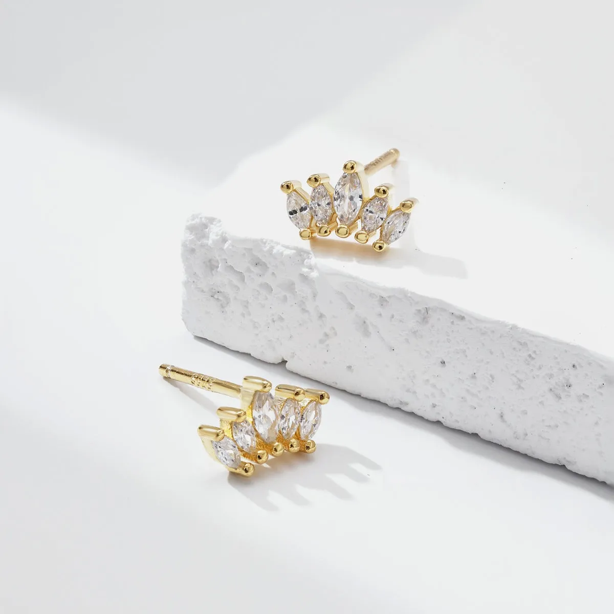 Multi Marquise CZ Curved Cluster Studs Earrings - Gold