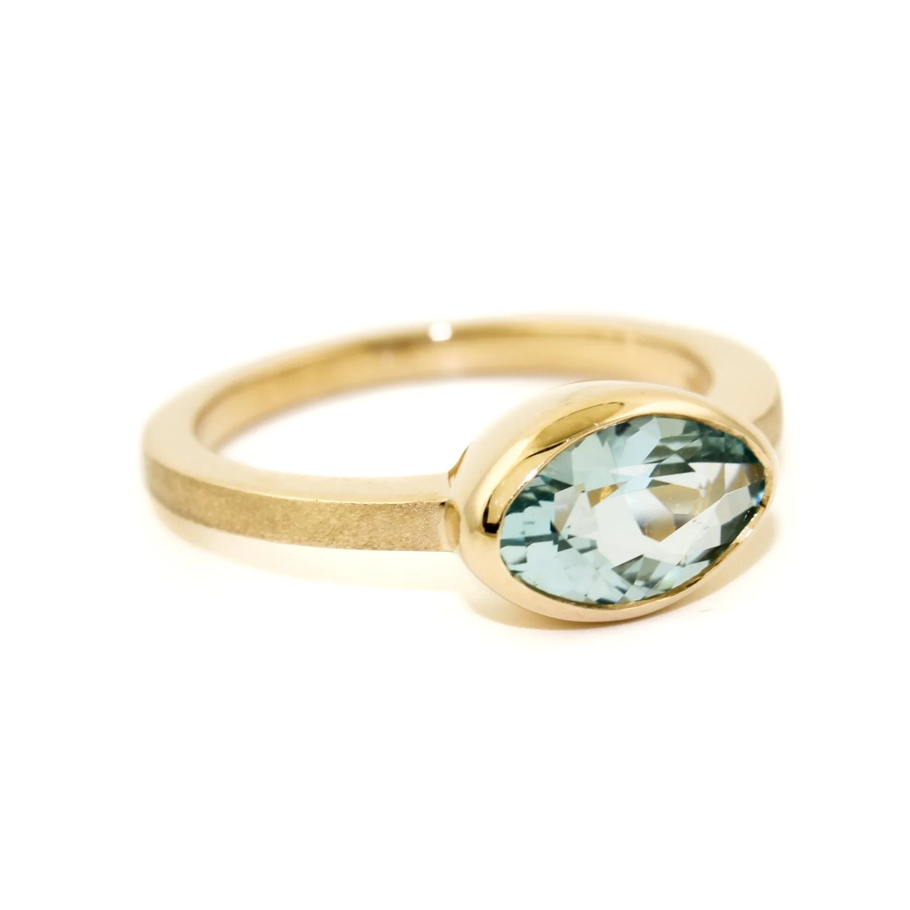 Oval Cut Aquamarine Ring in 14K