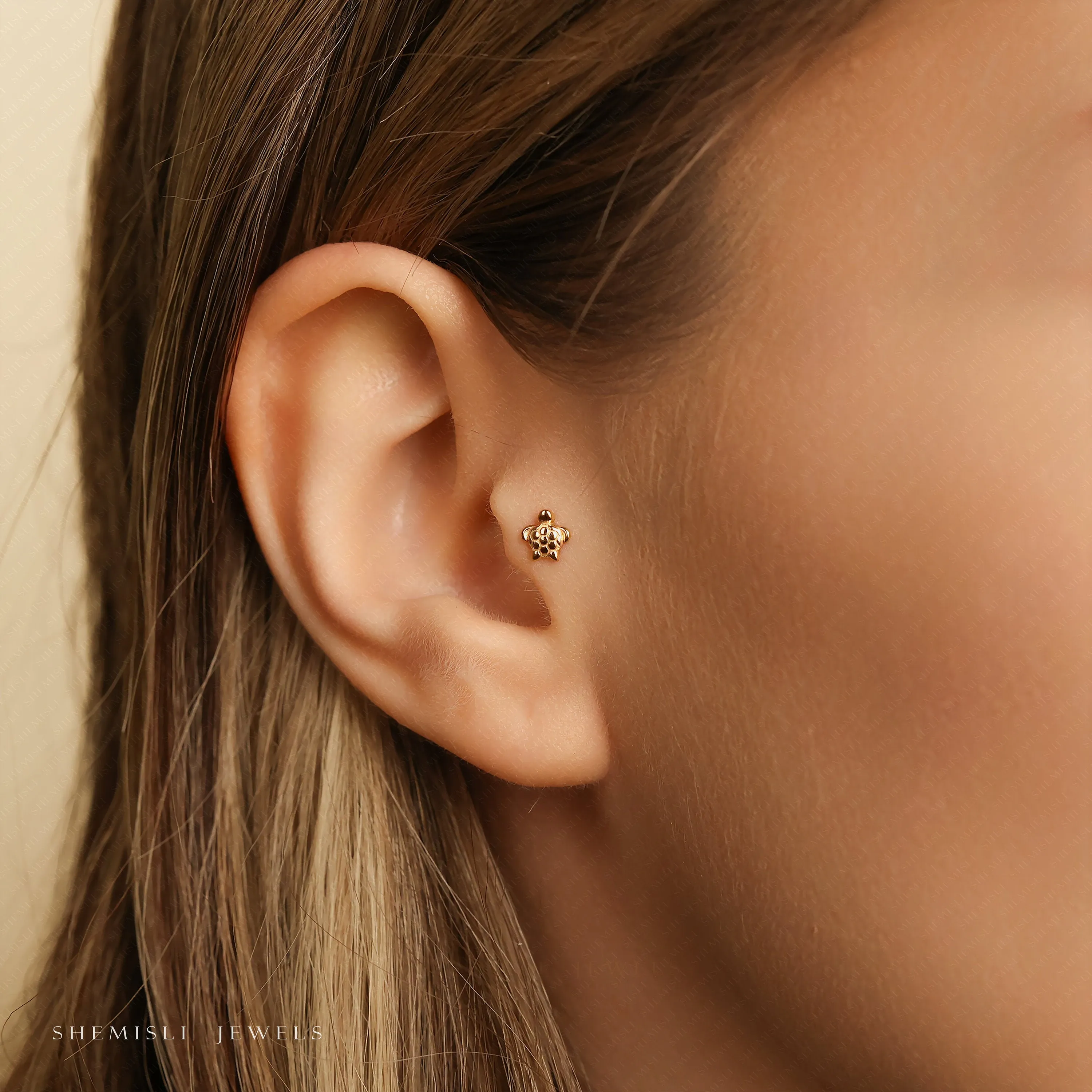 Super Tiny Sea Turtle Threadless Flat Back Tragus Stud, 20,18,16ga, 5-10mm Unisex, Surgical Steel SHEMISLI SS924