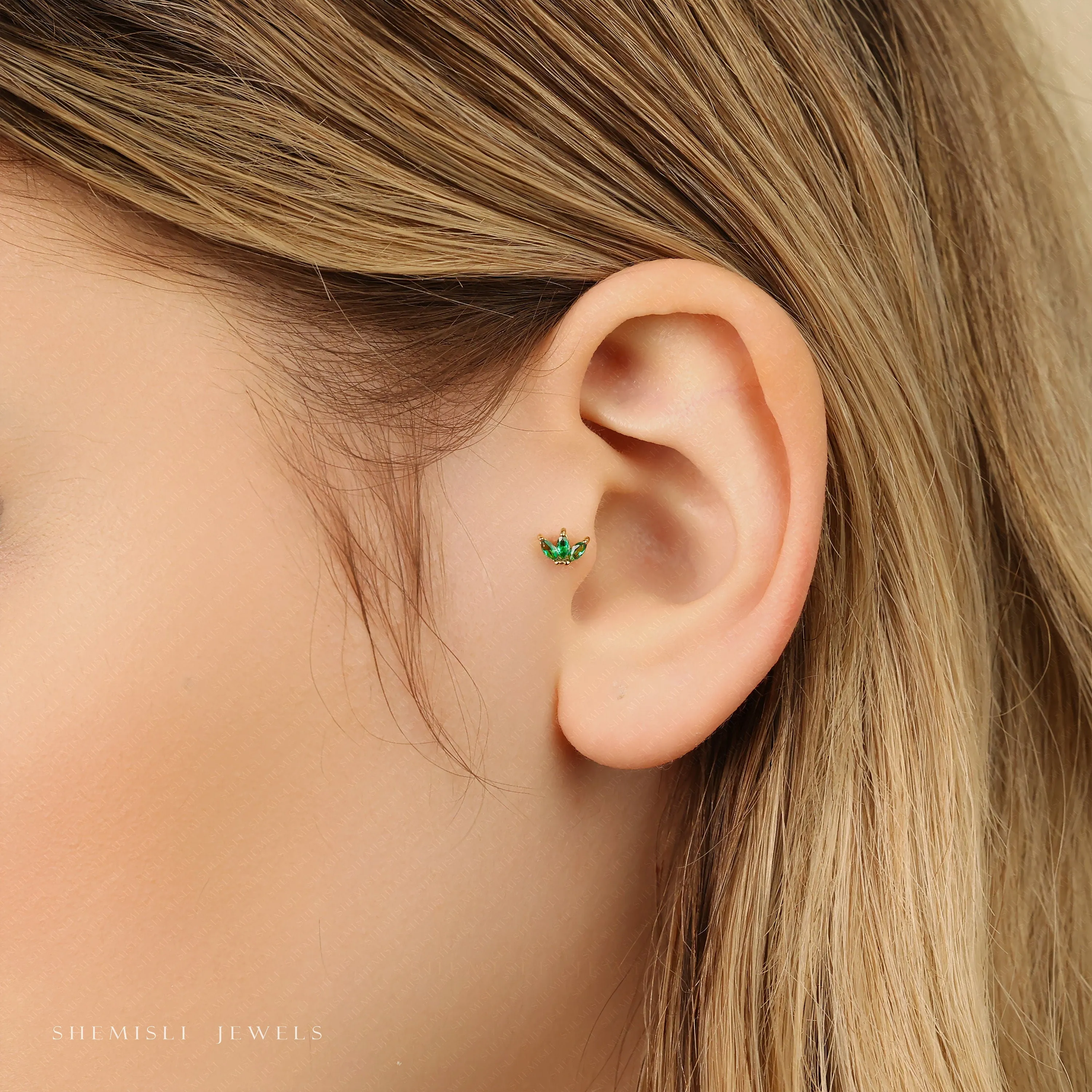 Tiny 3 Leaf Emerald Threadless Flat Back Tragus Stud, 20,18,16ga, 5-10mm, Unisex, Surgical Steel, SHEMISLI SS550